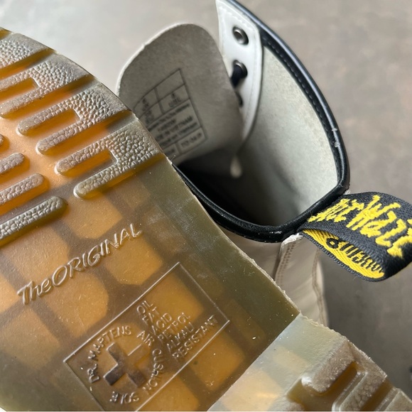 Dr. Martens AirWair 1460 White Patent Leather Lace Up  Combat Boots Women’s 8 - Picture 6 of 14